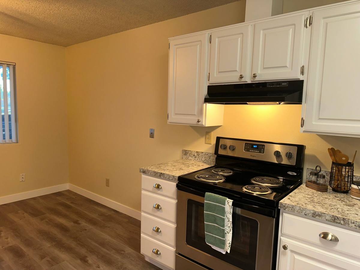 Apartment for rent at 5733 SE King Rd, Portland, OR 97222