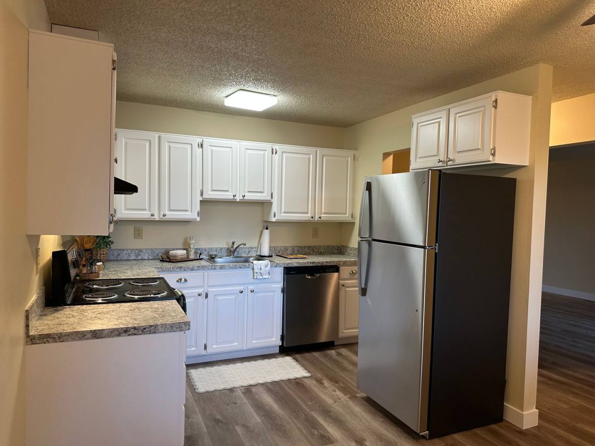 Apartment for rent at 5733 SE King Rd, Portland, OR 97222