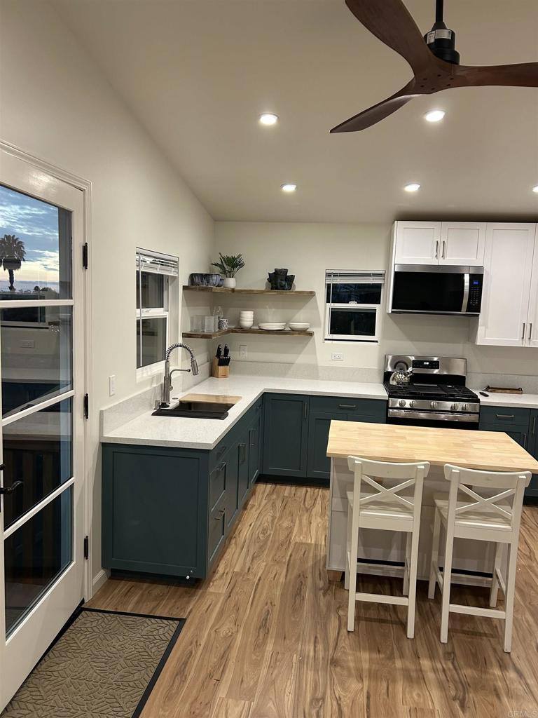 Apartment for rent at 337-2 S Barnwell St #337, Oceanside, CA 92054