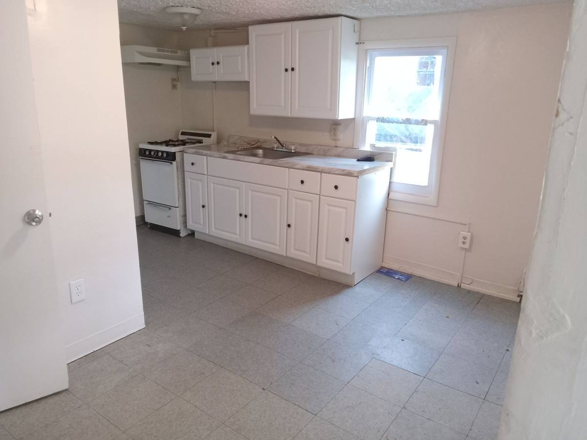 Apartment for rent at 58 S Pine St, Bridgeton, NJ 08302