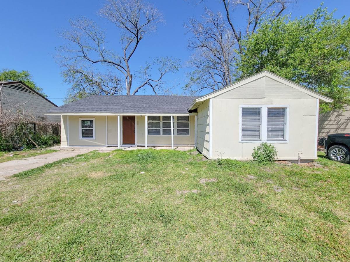House for rent at 5815 Southseas St, Houston, TX 77033