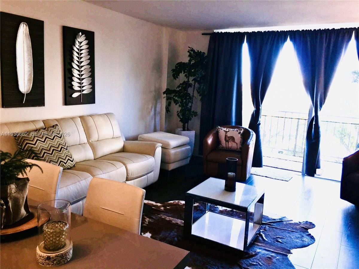 Apartment for rent at 11111 Biscayne Blvd #111114D, Miami, FL 33181