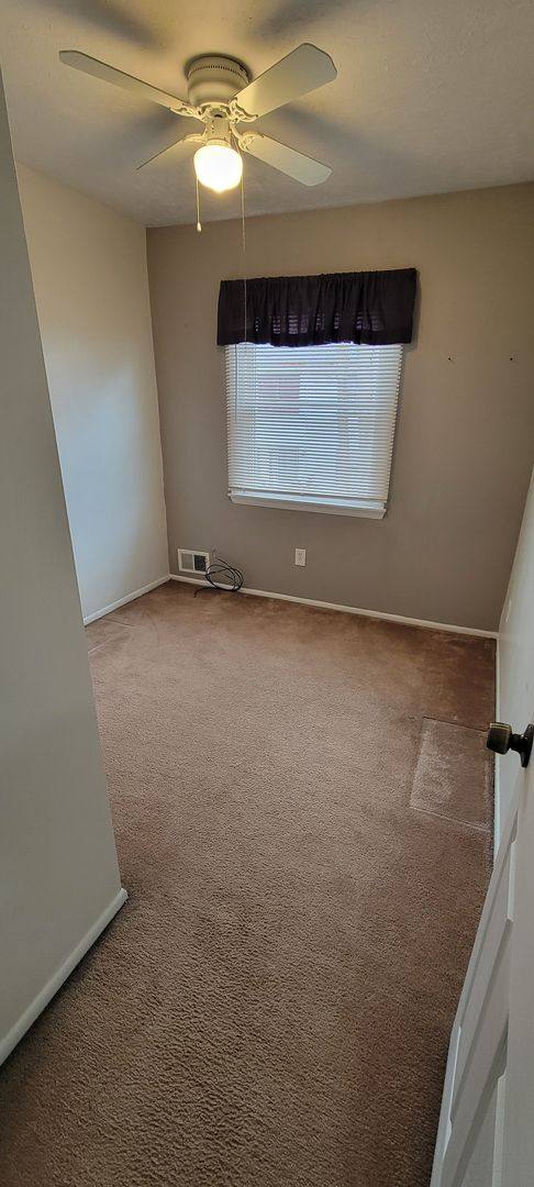 Townhouse for rent at 423 N Mount Vernon Circle, Bensalem, PA 19020