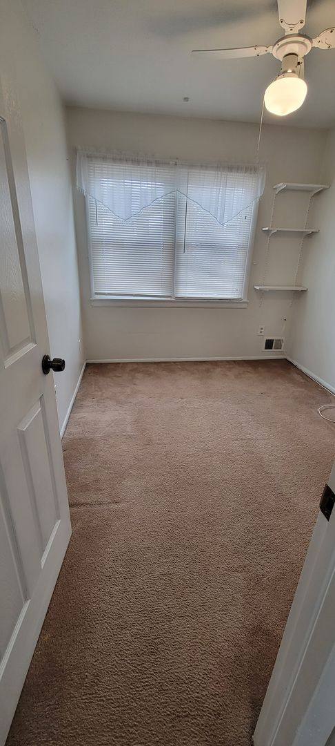 Townhouse for rent at 423 N Mount Vernon Circle, Bensalem, PA 19020