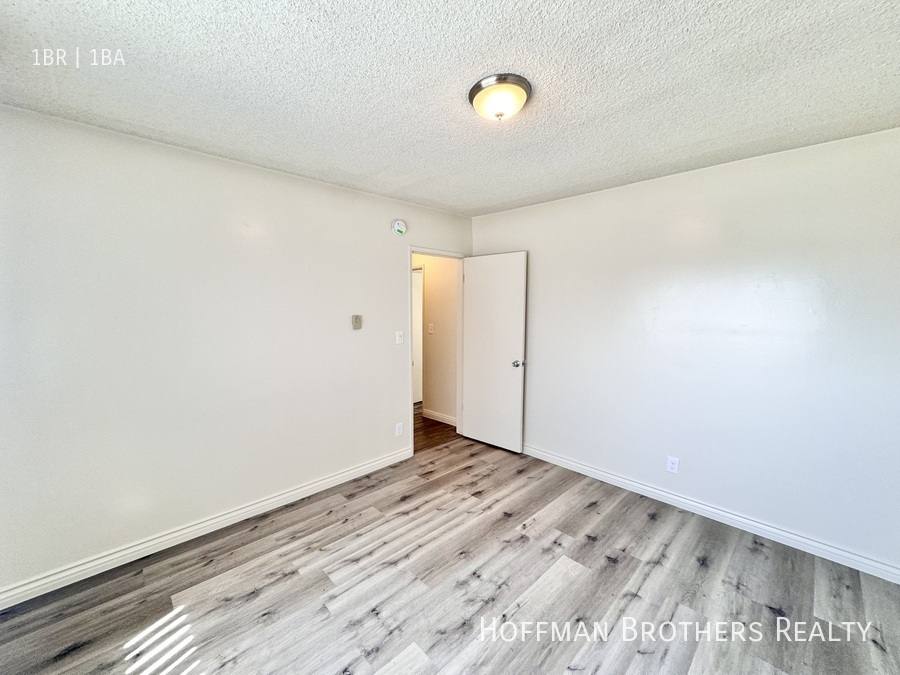 Apartment for rent at 6729 Cleon Ave #26, North Hollywood, CA 91606