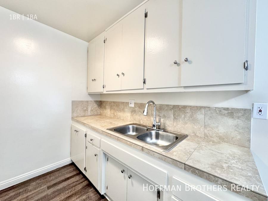 Apartment for rent at 6729 Cleon Ave #26, North Hollywood, CA 91606