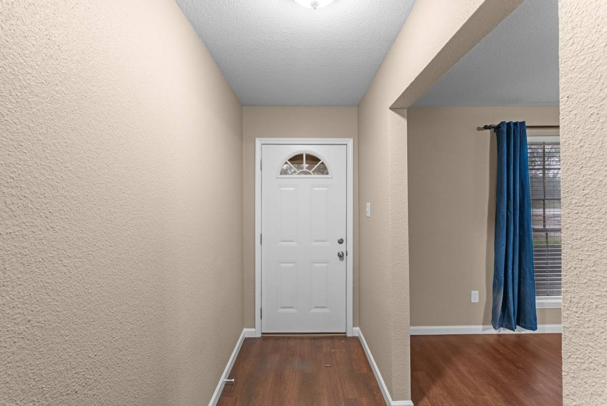 Apartment for rent at 12420 Mile Dr, Houston, TX 77065