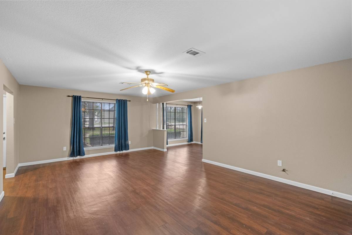 Apartment for rent at 12420 Mile Dr, Houston, TX 77065