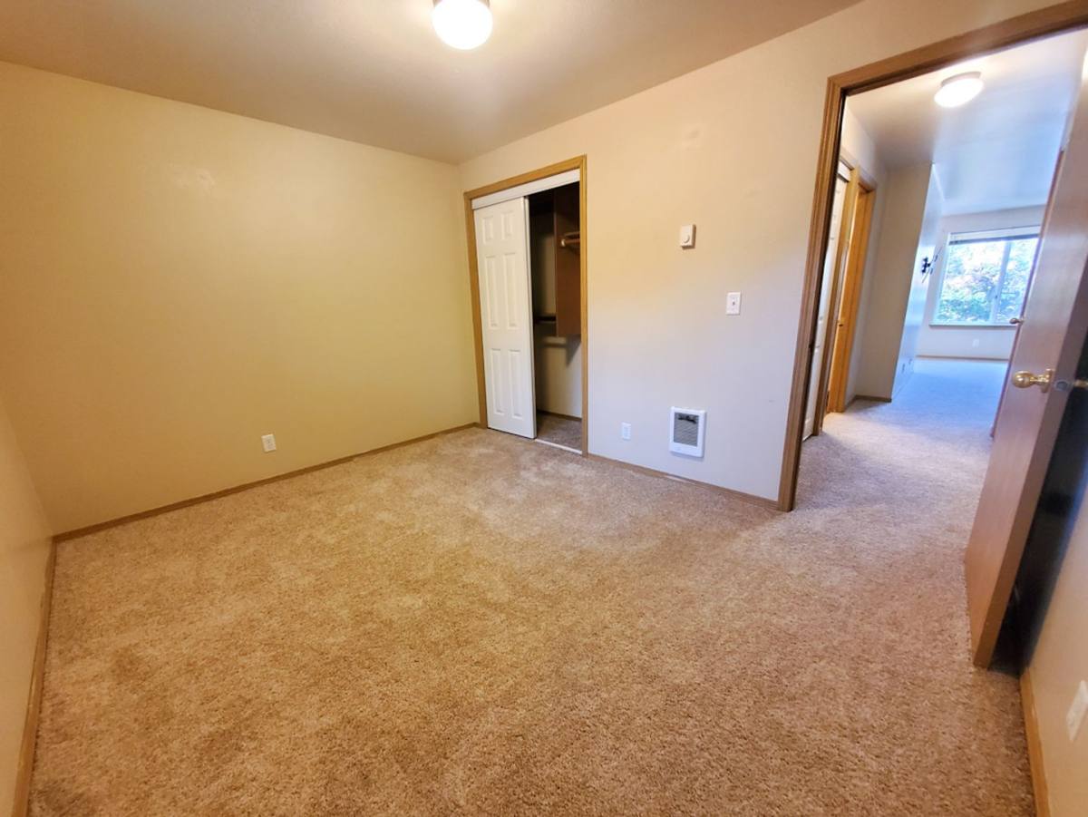 Apartment for rent at 901 Pecan Court, Newberg, OR 97132