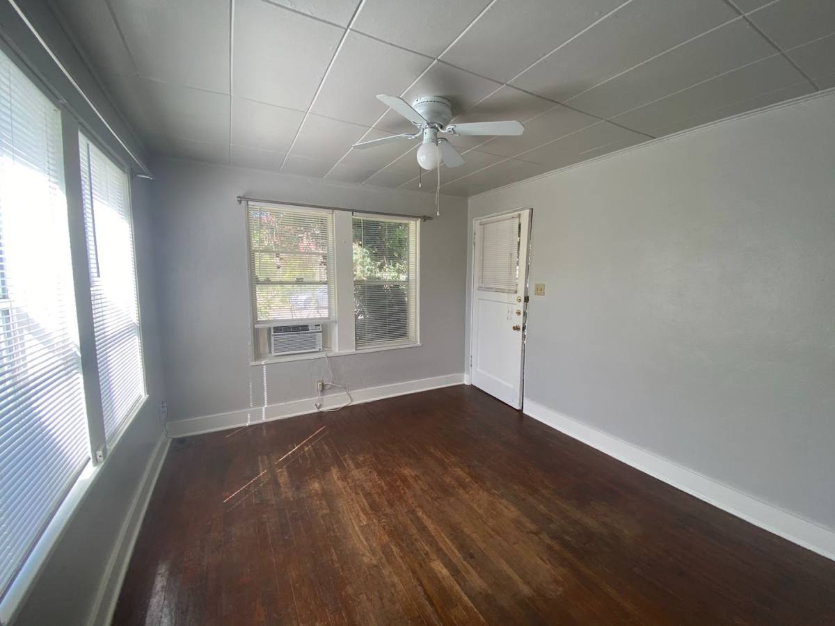 Apartment for rent at 5009 Ave G, Austin, TX 78751