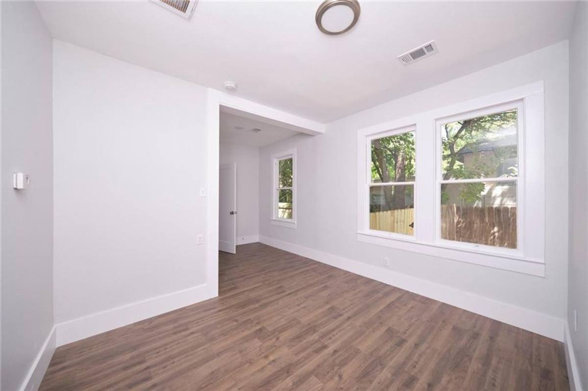 Townhouse for rent at 208 W 45 St, Austin, TX 78751