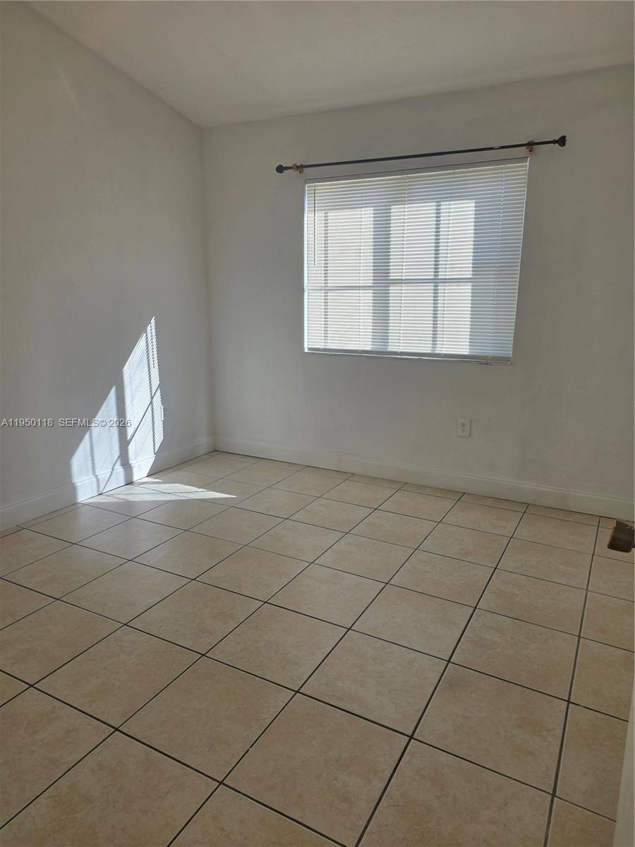 Townhouse for rent at 124 NE 13th St #21, Homestead, FL 33030