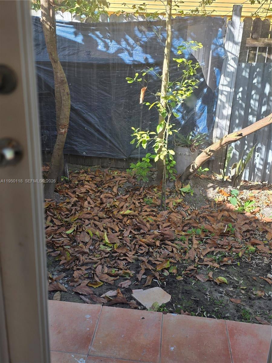 Townhouse for rent at 124 NE 13th St #21, Homestead, FL 33030