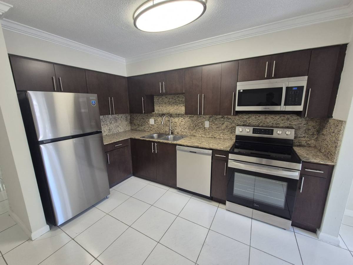 Apartment for rent at 3612-3614 Taylor St, Hollywood, FL 33021