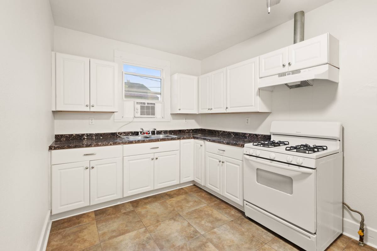 Apartment for rent at 4728 Ave R 1 #2, Galveston, TX 77551