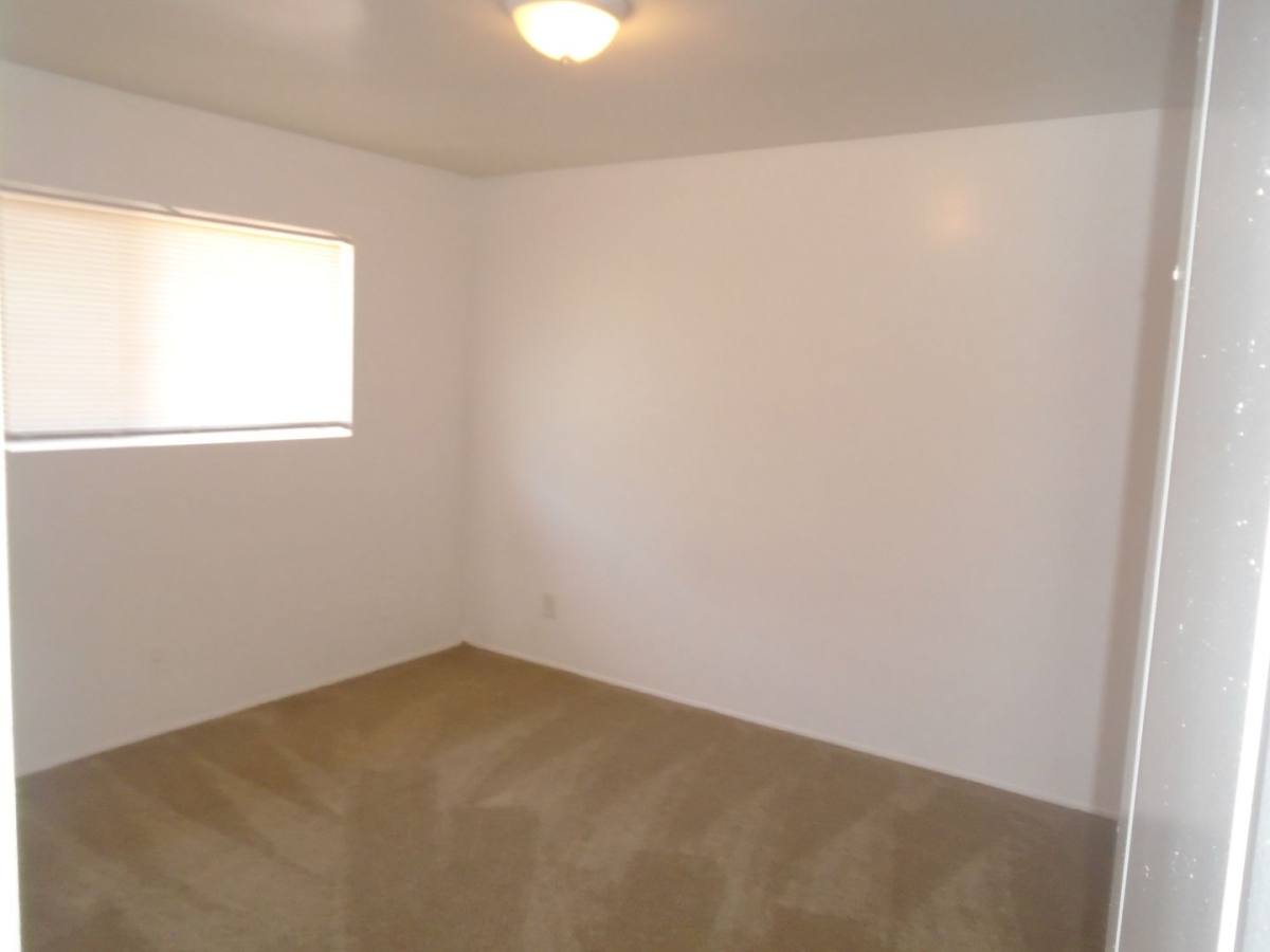 Apartment for rent at 125 Real Rd Units A-N, Bakersfield, CA 93309