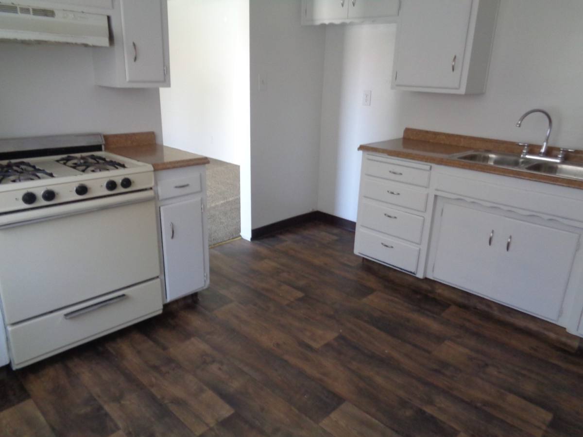 Apartment for rent at 125 Real Rd Units A-N, Bakersfield, CA 93309
