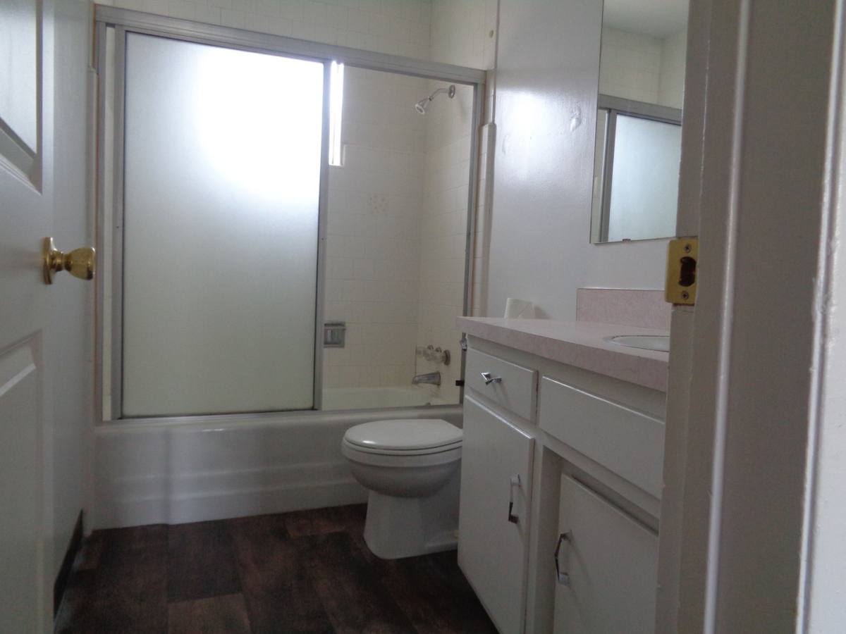 Apartment for rent at 125 Real Rd Units A-N, Bakersfield, CA 93309