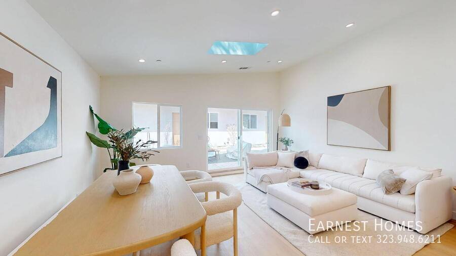 House for rent at 6441 Satsuma Ave #1, North Hollywood, CA 91606