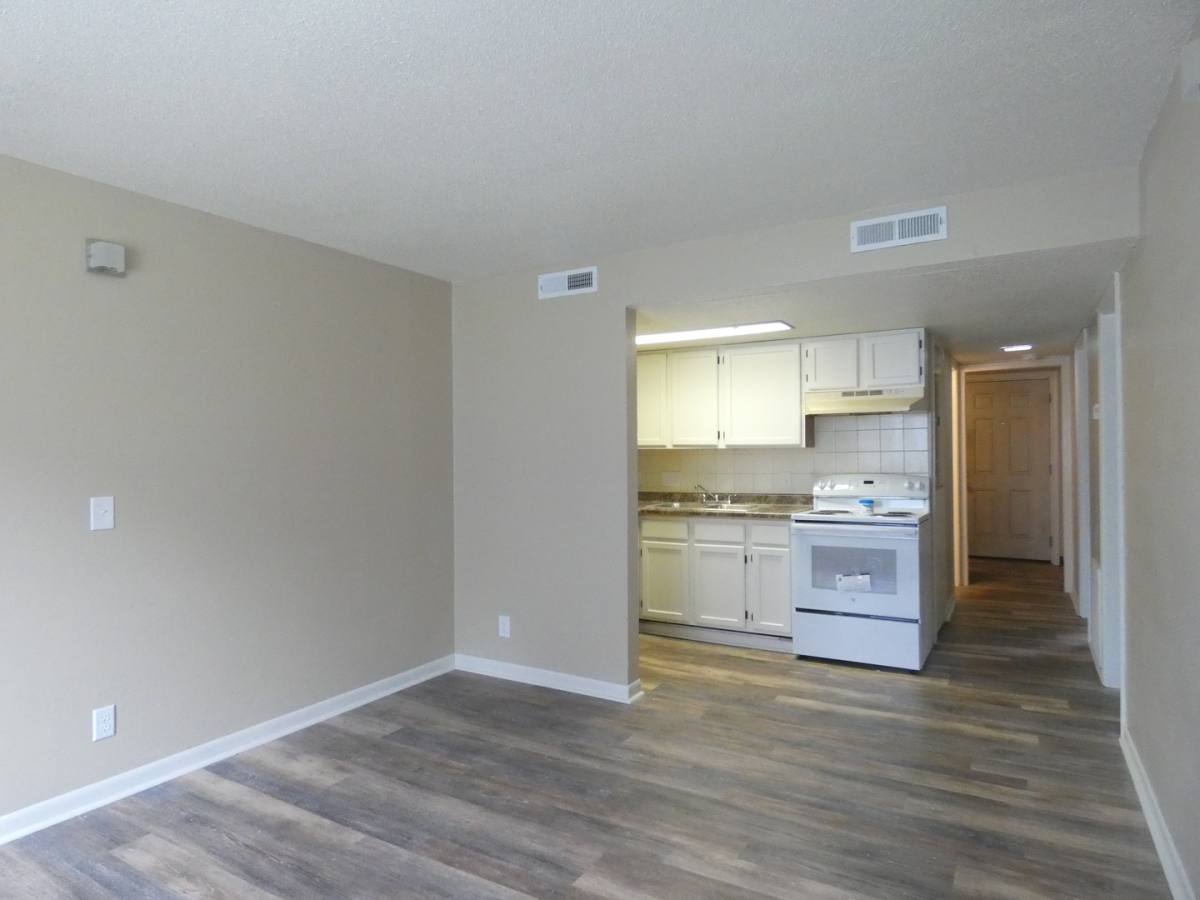Apartment for rent at 516 Heather Lane, Newton, KS 67114