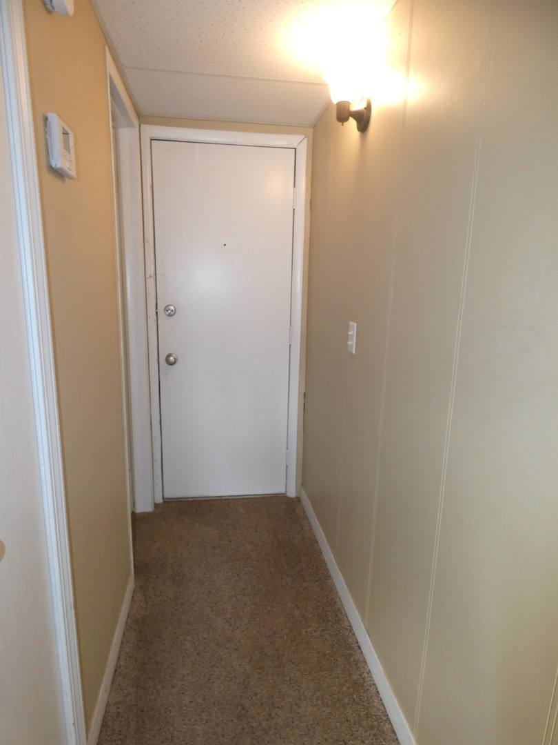 Apartment for rent at 516 Heather Lane, Newton, KS 67114