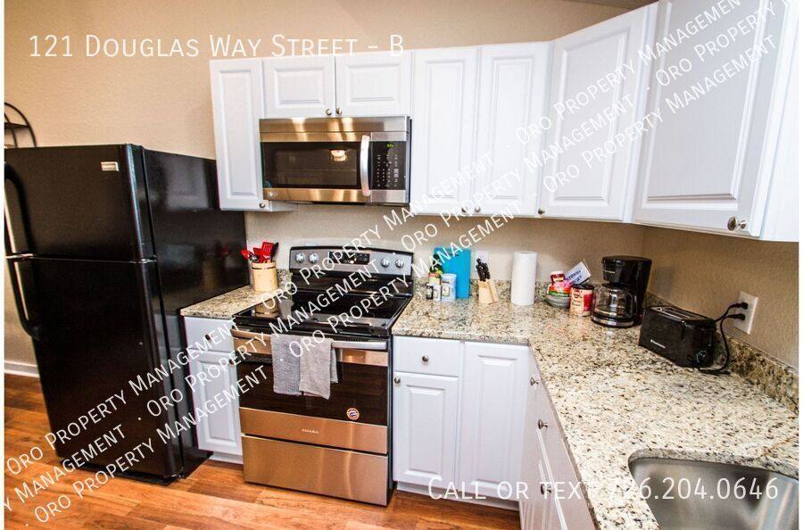 Apartment for rent at 121 Douglas Way St #B, San Antonio, TX 78210