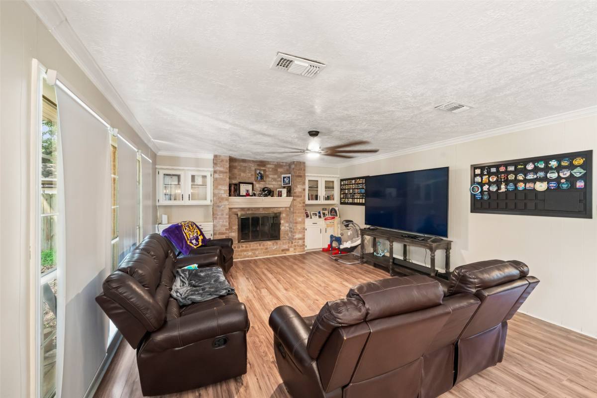 Apartment for rent at 715 Marne Lane #715, Houston, TX 77090