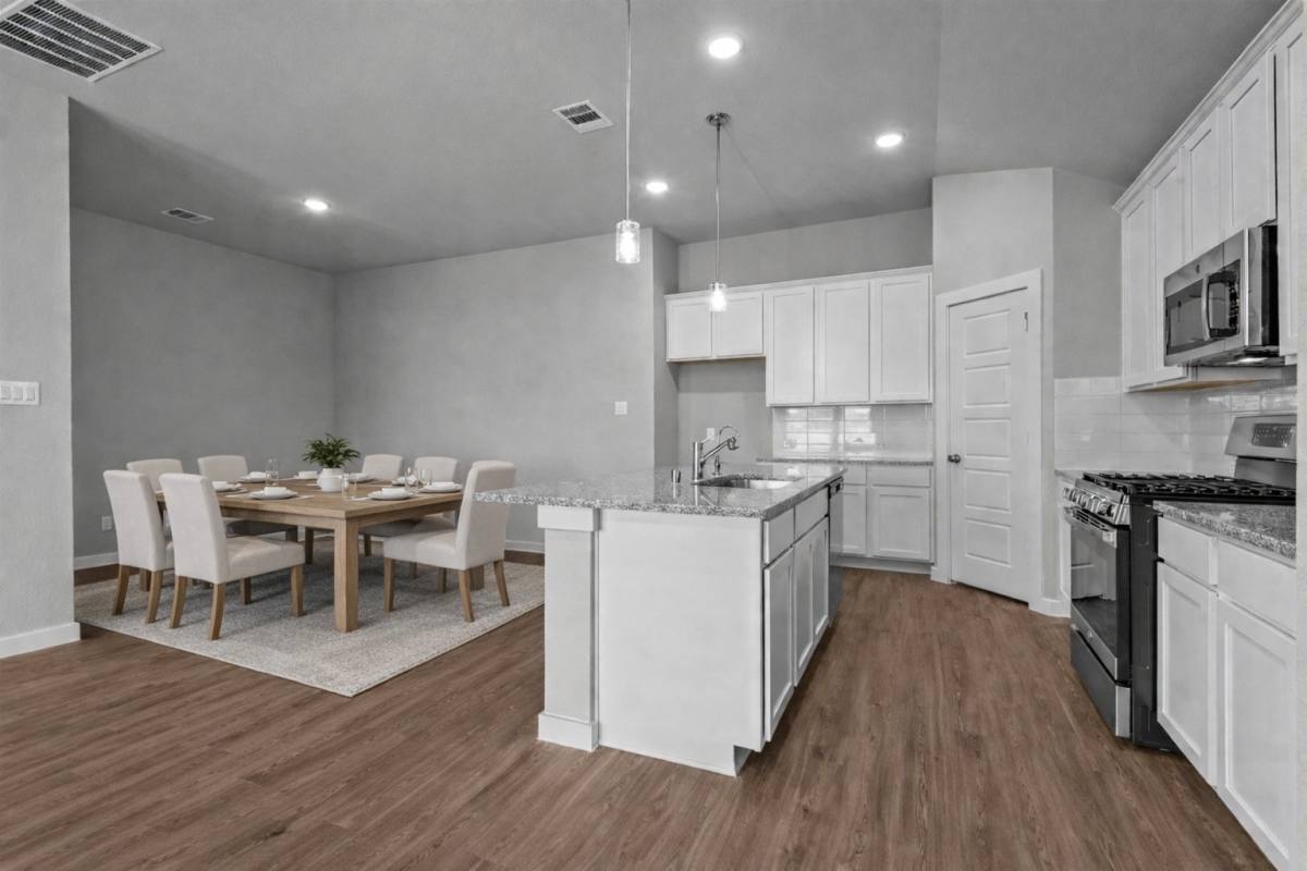 Apartment for rent at 3003 Middleton Dr, Rosenberg, TX 77471