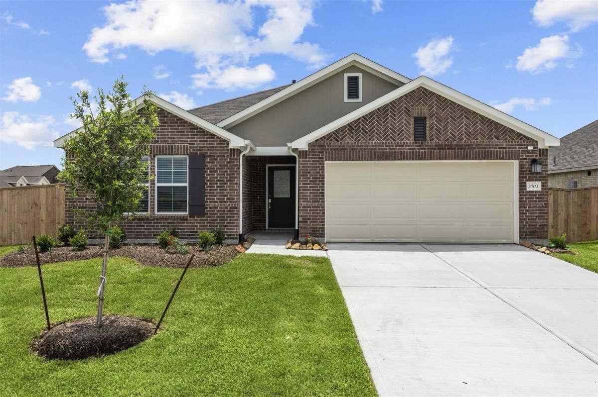 Apartment for rent at 3003 Middleton Dr, Rosenberg, TX 77471