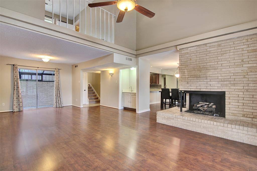 Townhouse for rent at 2933 Country Place Circle, Carrollton, TX 75006