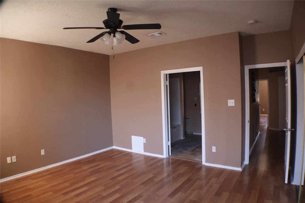 Apartment for rent at 8888 Benning Dr #162, Houston, TX 77031