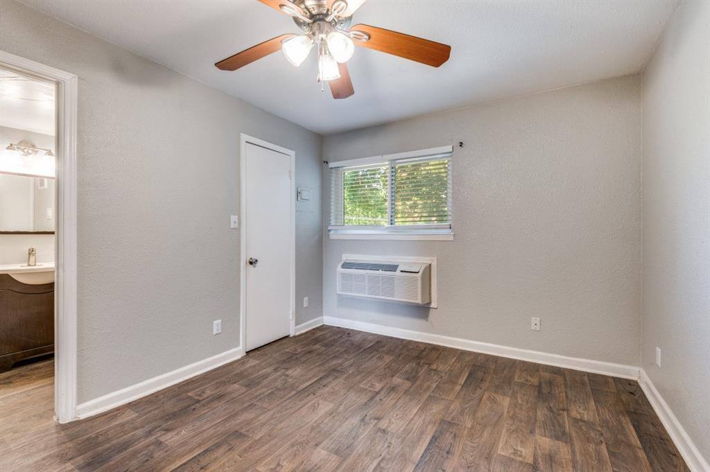 Apartment for rent at 1505 W Lovers Lane #3, Arlington, TX 76013