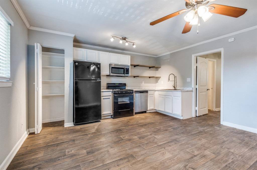 Apartment for rent at 1505 W Lovers Lane #3, Arlington, TX 76013