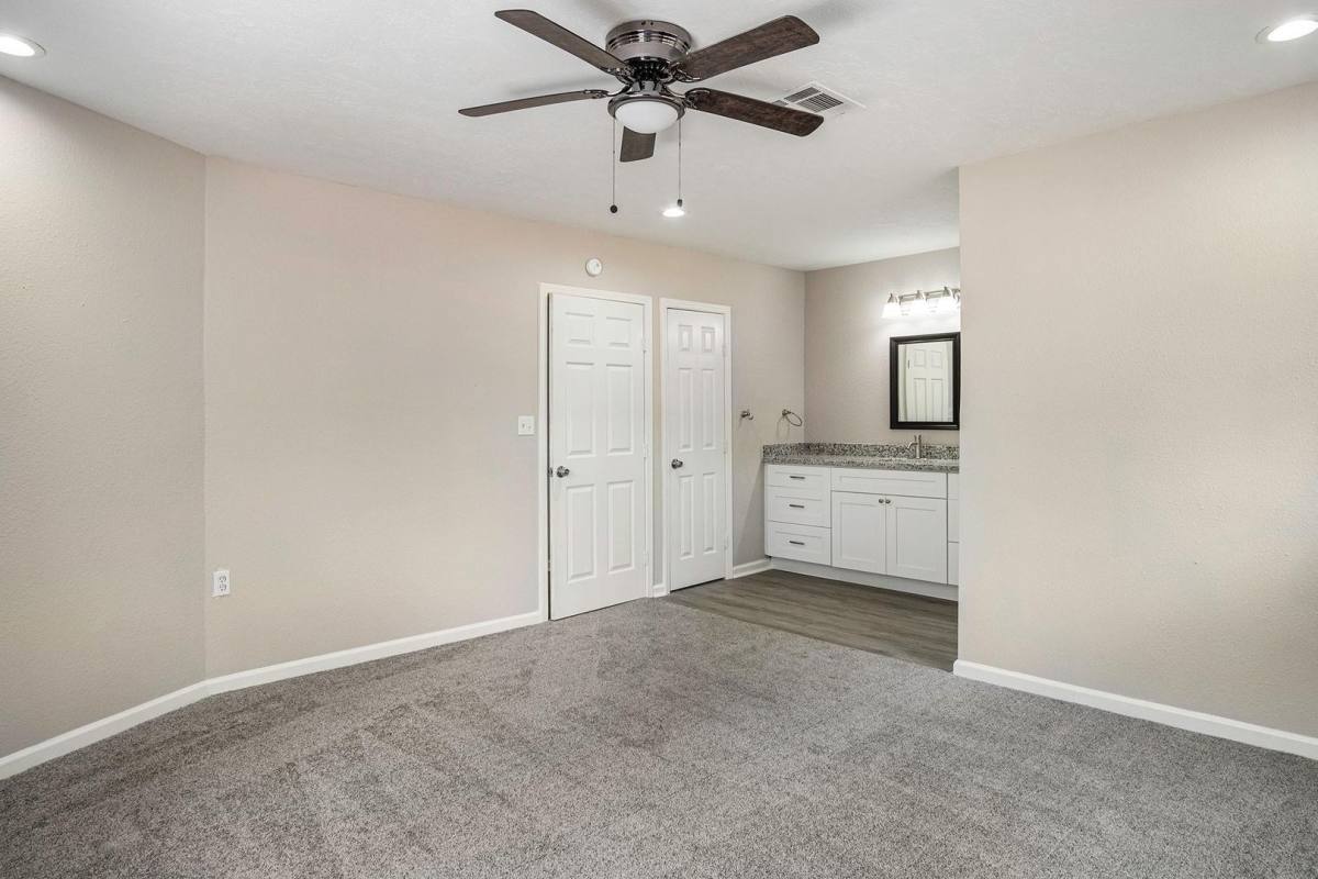 House for rent at 1702 Athens Dr, New Caney, TX 77357