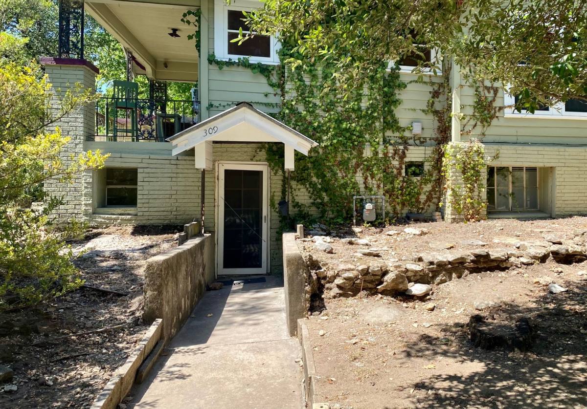 House for rent at 309 E 32nd St, Austin, TX 78705