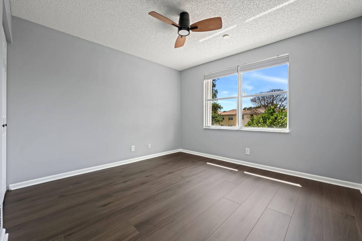 Apartment for rent at 3464 Commodore Court, West Palm Beach, FL 33411