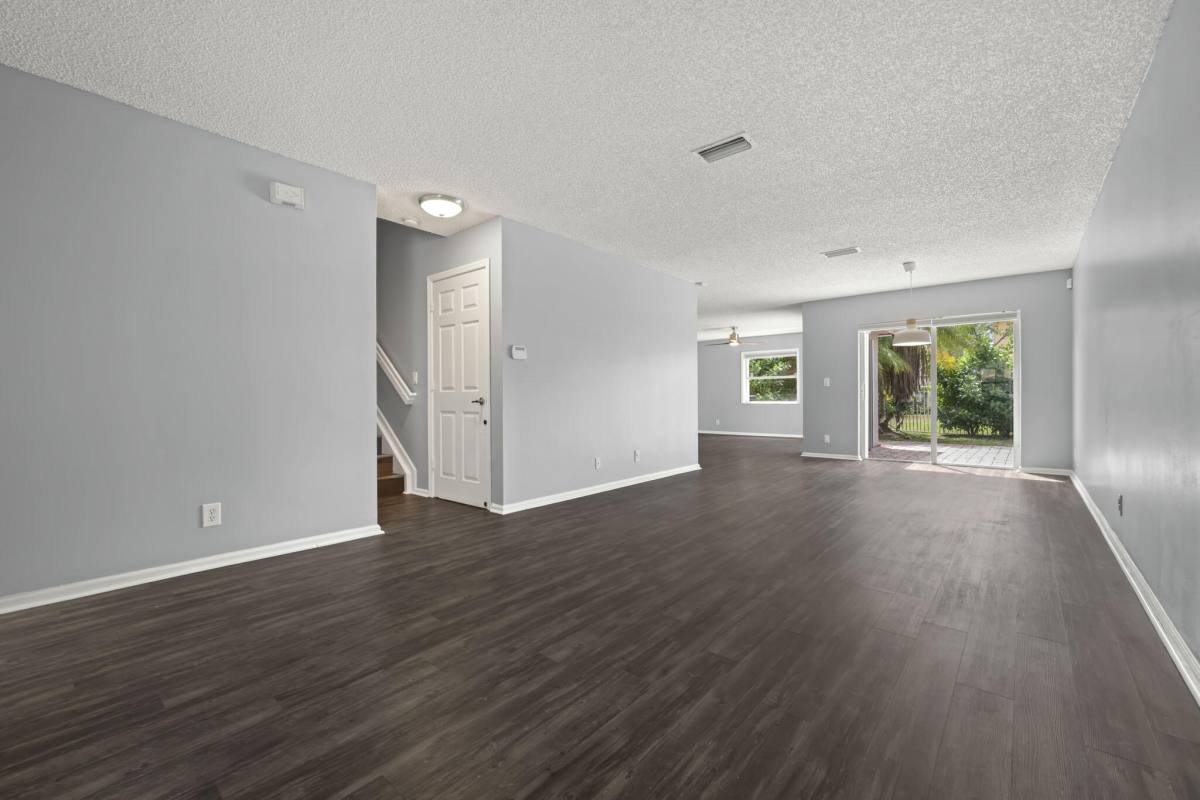 Apartment for rent at 3464 Commodore Court, West Palm Beach, FL 33411