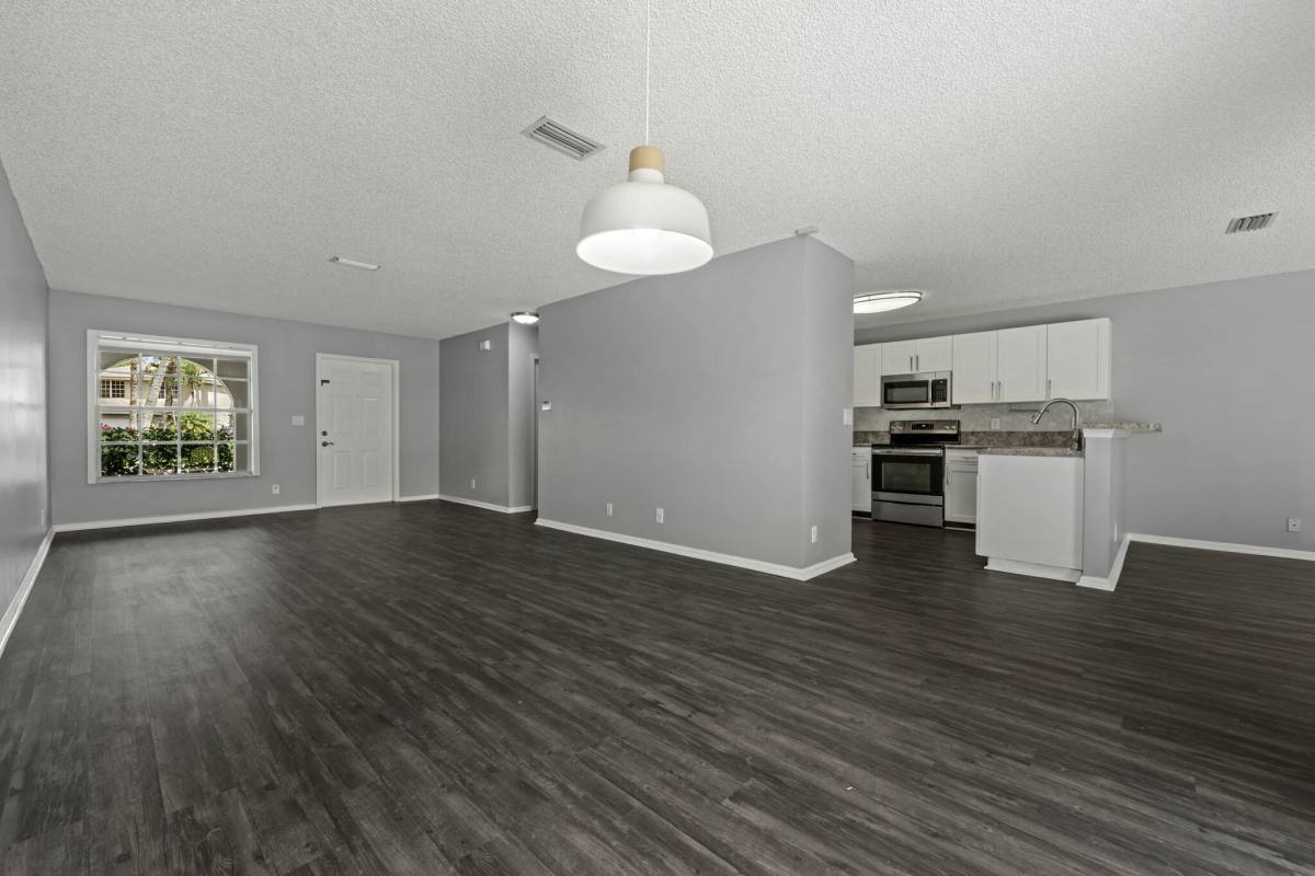 Apartment for rent at 3464 Commodore Court, West Palm Beach, FL 33411