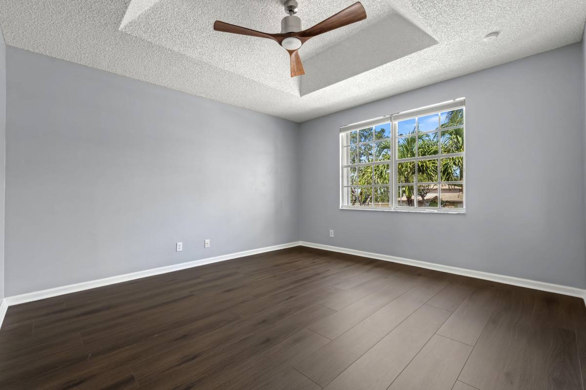 Apartment for rent at 3464 Commodore Court, West Palm Beach, FL 33411