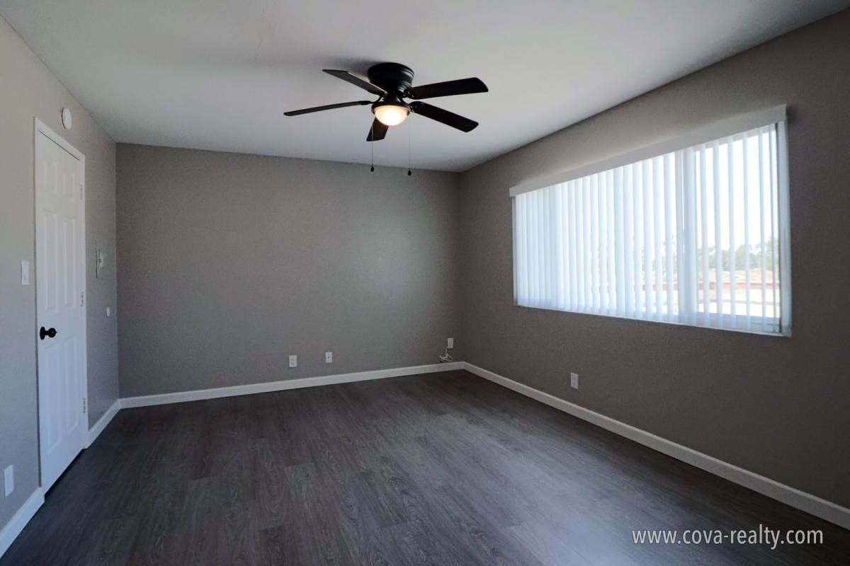 Apartment for rent at 1050 S J St, Oxnard, CA 93030