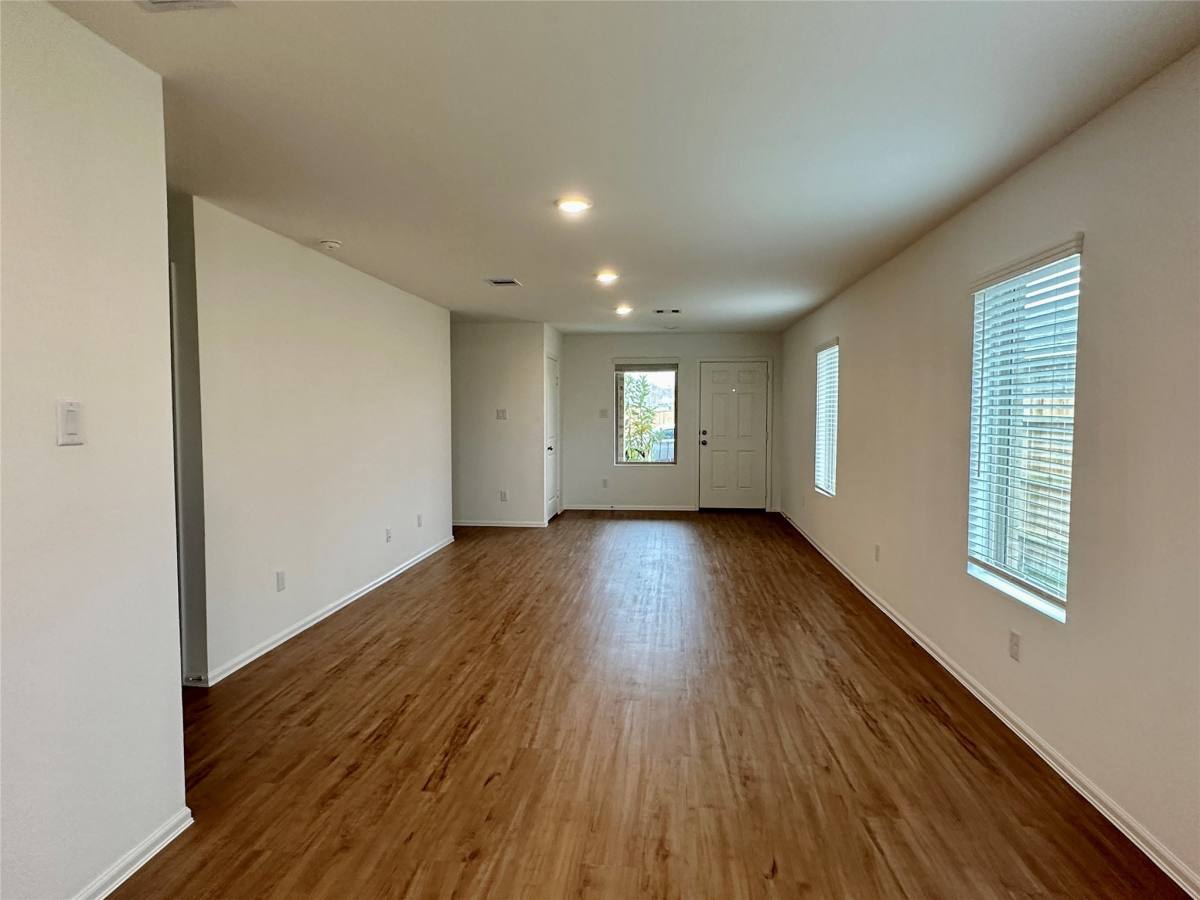 Apartment for rent at 4130 Brazos Brook Trail, Baytown, TX 77521