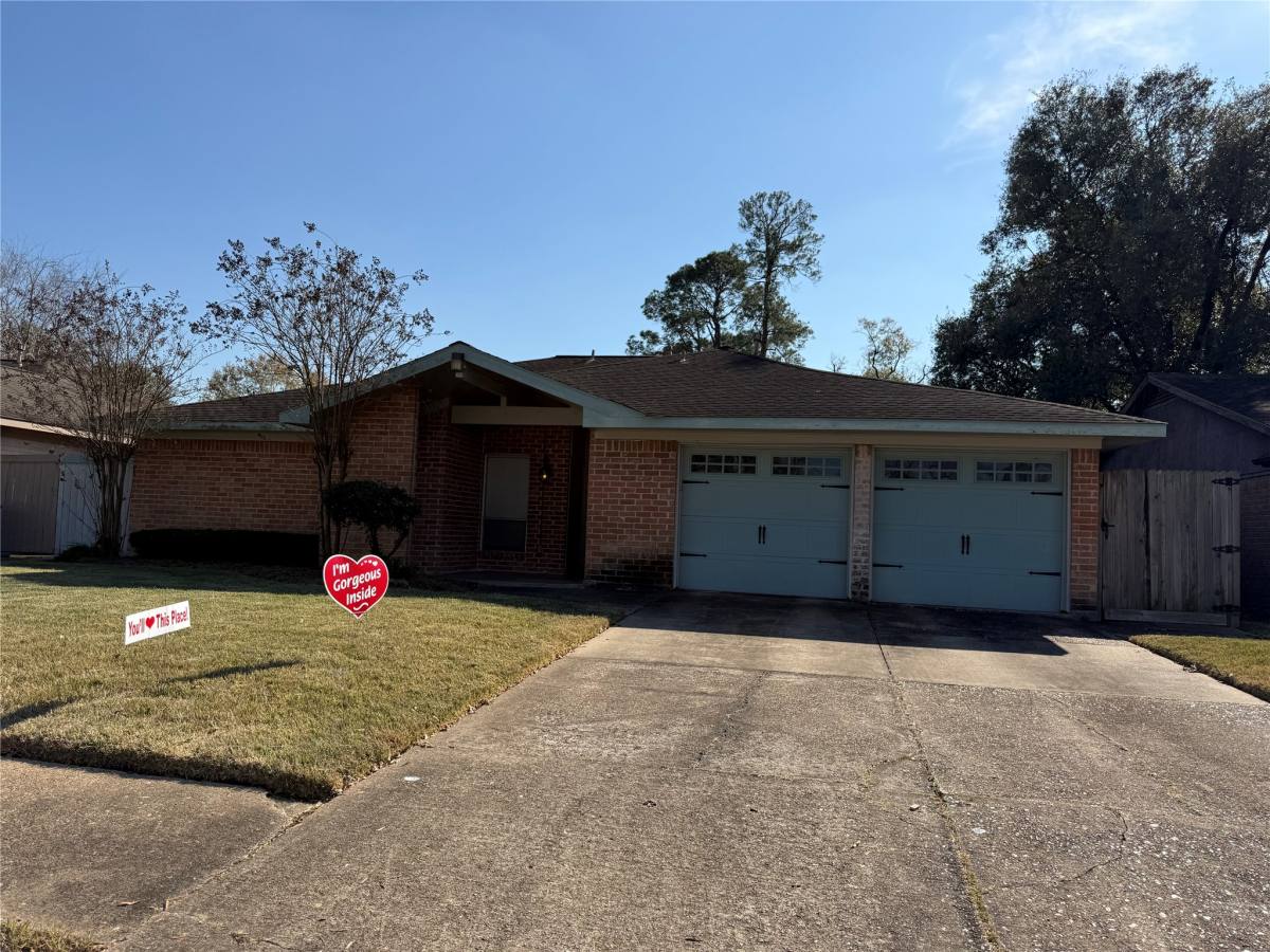 Apartment for rent at 13726 Rampchester Lane, Houston, TX 77015
