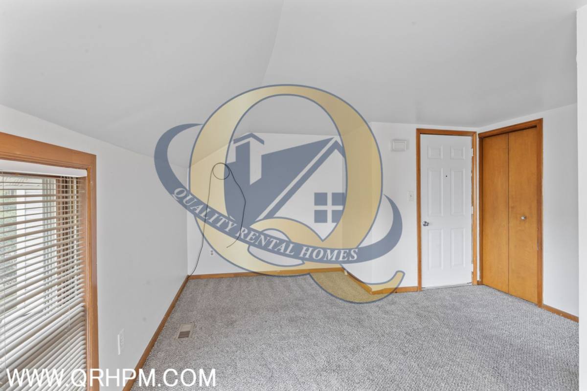 Apartment for rent at 47 Pope St, Lapeer, MI 48446