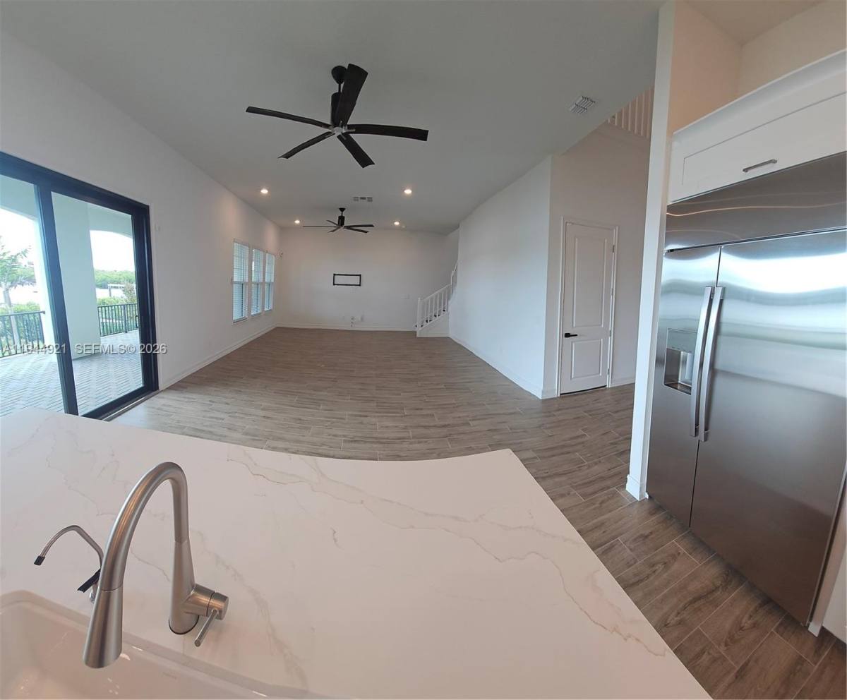 Apartment for rent at 1112 Seagrape Dr, Ruskin, FL 33570