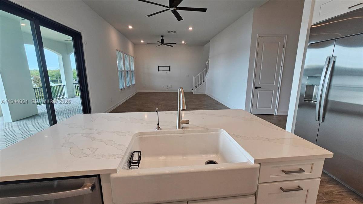 Apartment for rent at 1112 Seagrape Dr, Ruskin, FL 33570