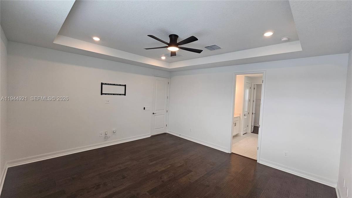 Apartment for rent at 1112 Seagrape Dr, Ruskin, FL 33570