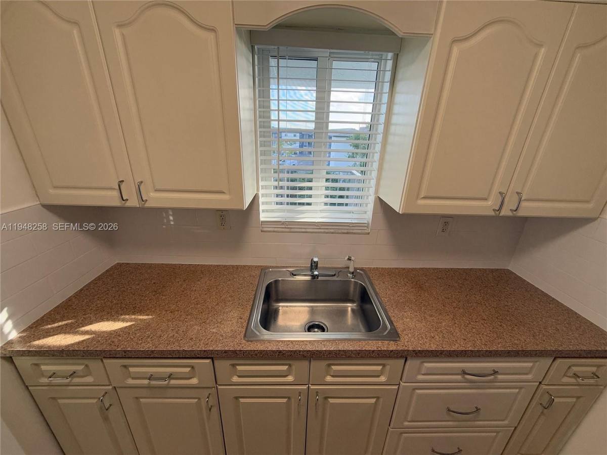 Condo for rent at 7105 W 13th Ave #402, Hialeah, FL 33014