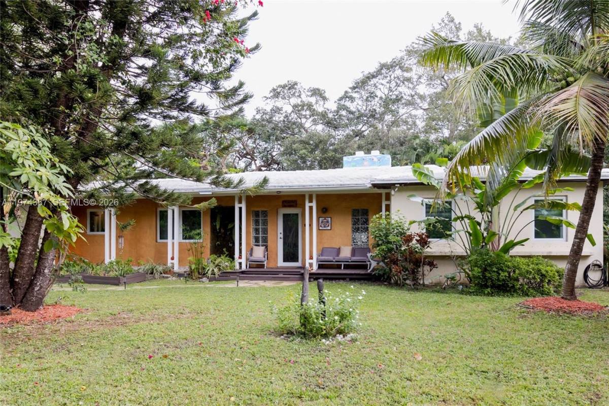 House for rent at 750 NE 120th St, Miami, FL 33161