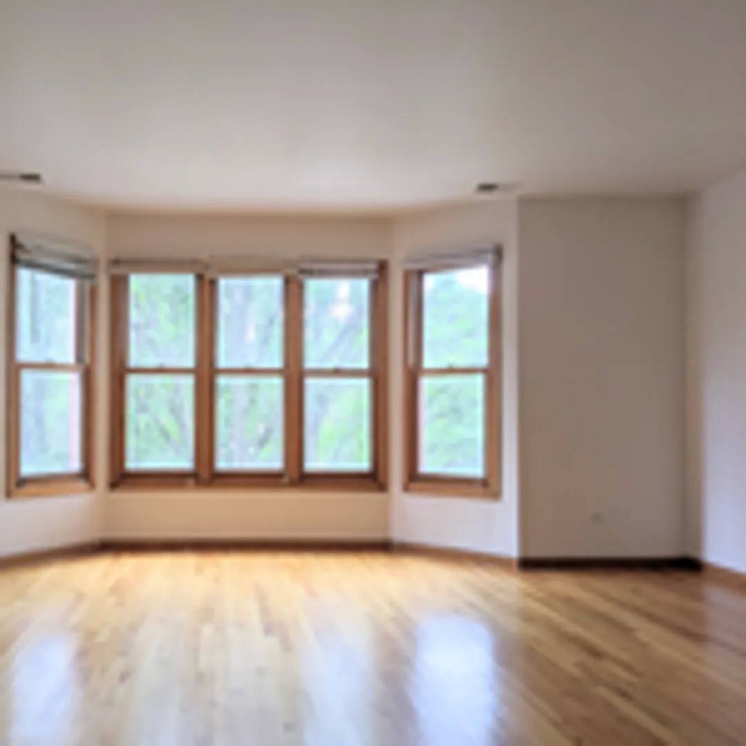 Apartment for rent at 1039 S Oakley Blvd, Chicago, IL 60612