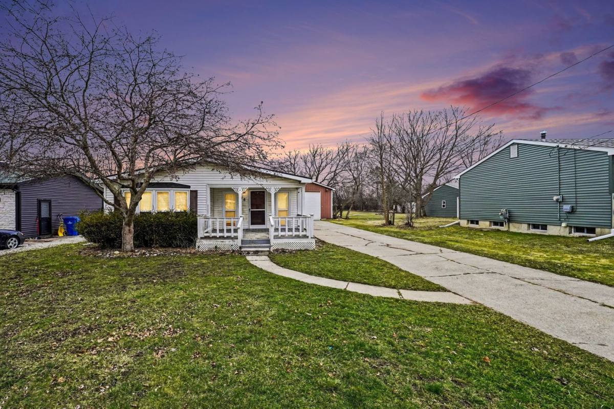 House for rent at 918 Moore St, Davison, MI 48423